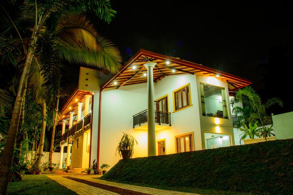 Villa White Hikkaduwa Exterior photo