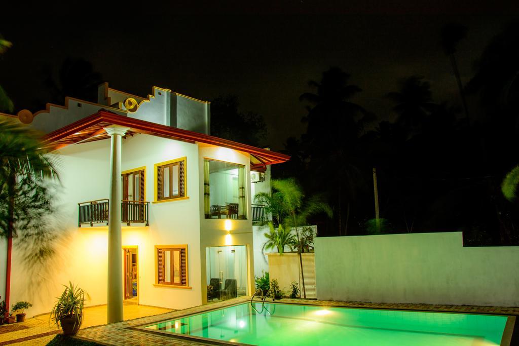 Villa White Hikkaduwa Exterior photo