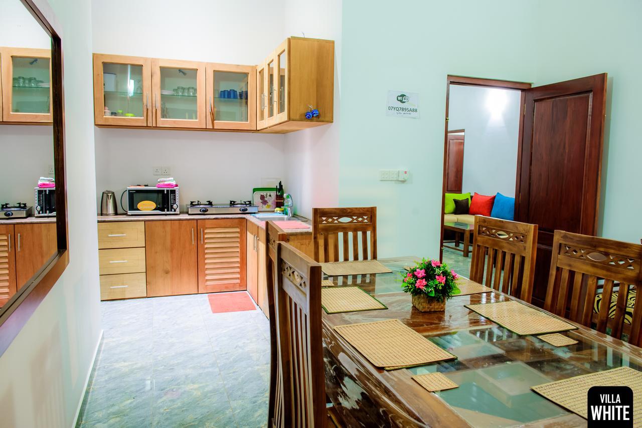 Villa White Hikkaduwa Exterior photo